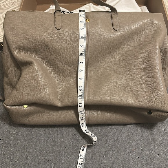 Cuyana Leather Triple Zip Weekender - Picture 9 of 10